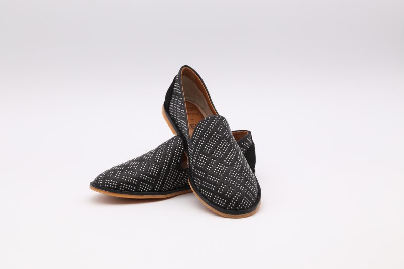Nira con Borchie Slip-on - Calzature Artigianali